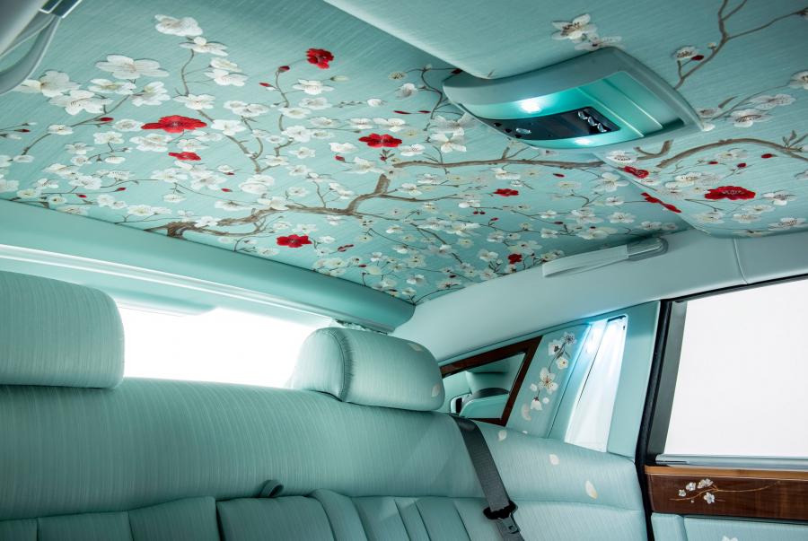  Rolls-Royce Phantom Serenity 2015 года  (фото 12 из 17)